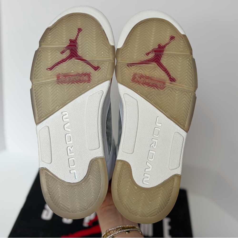 Supreme x Air Jordan Retro 5 White/Black Varsity NIB/NWT - Picture 8 of 14